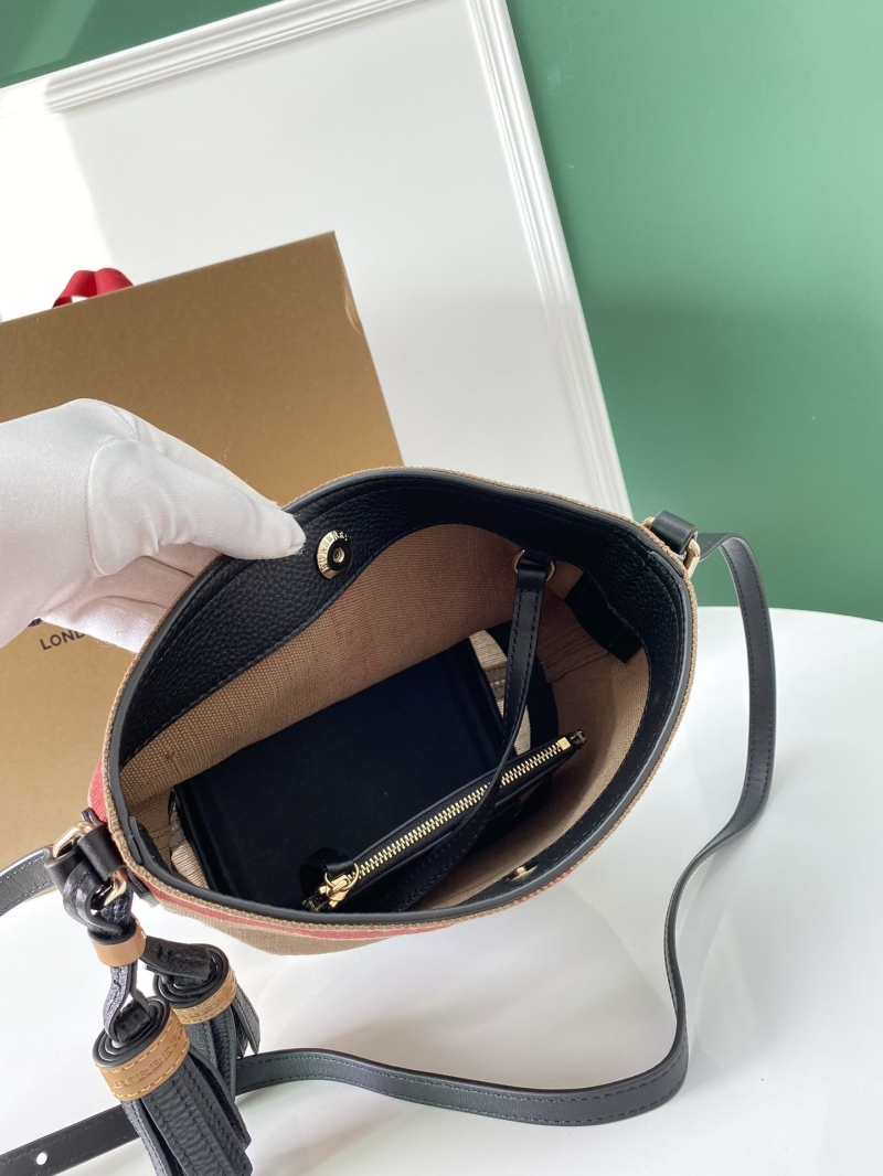 Bv*b*rry hobo bags